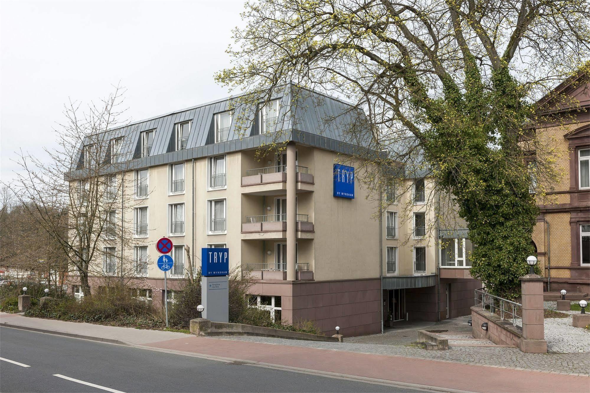 Hotel Tryp By Wyndham Stadtoldendorf Exterior foto